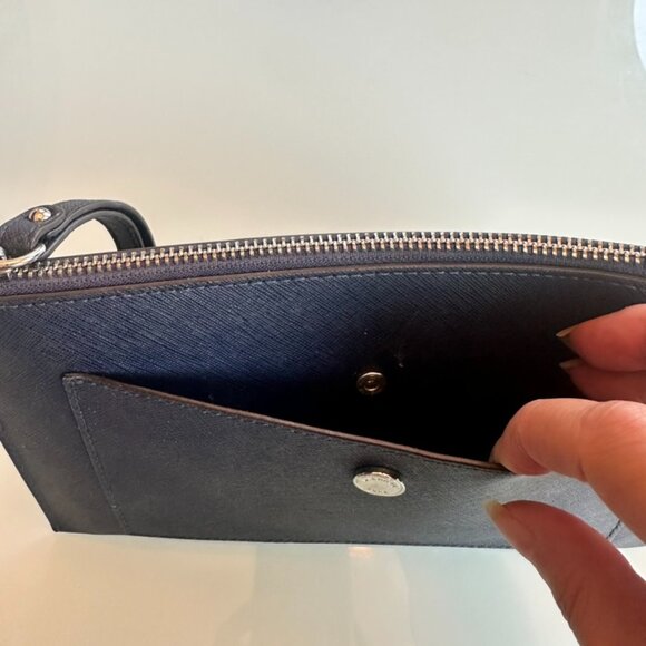 Michael Kors Large Wristlet Navy Blue - Picture 3 of 6
